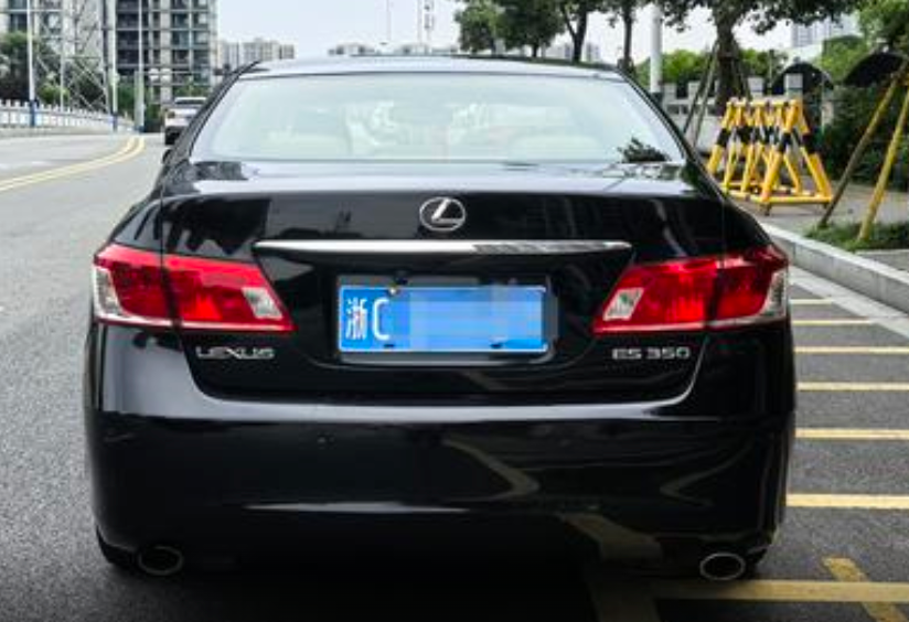 Lexus ES350