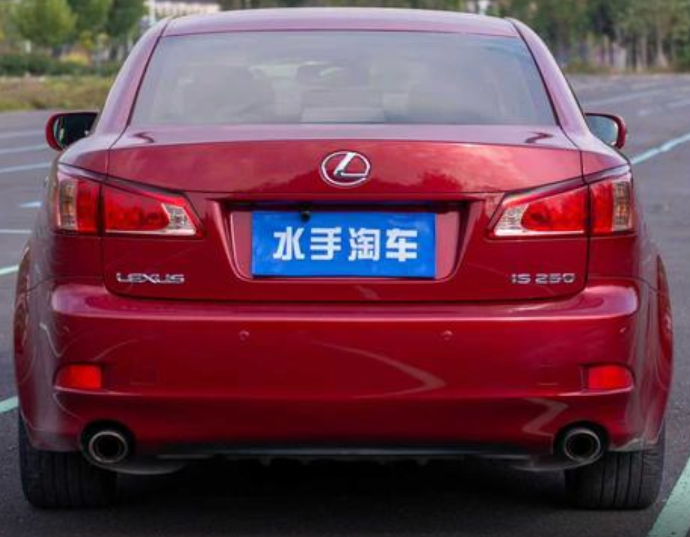 Lexus is350