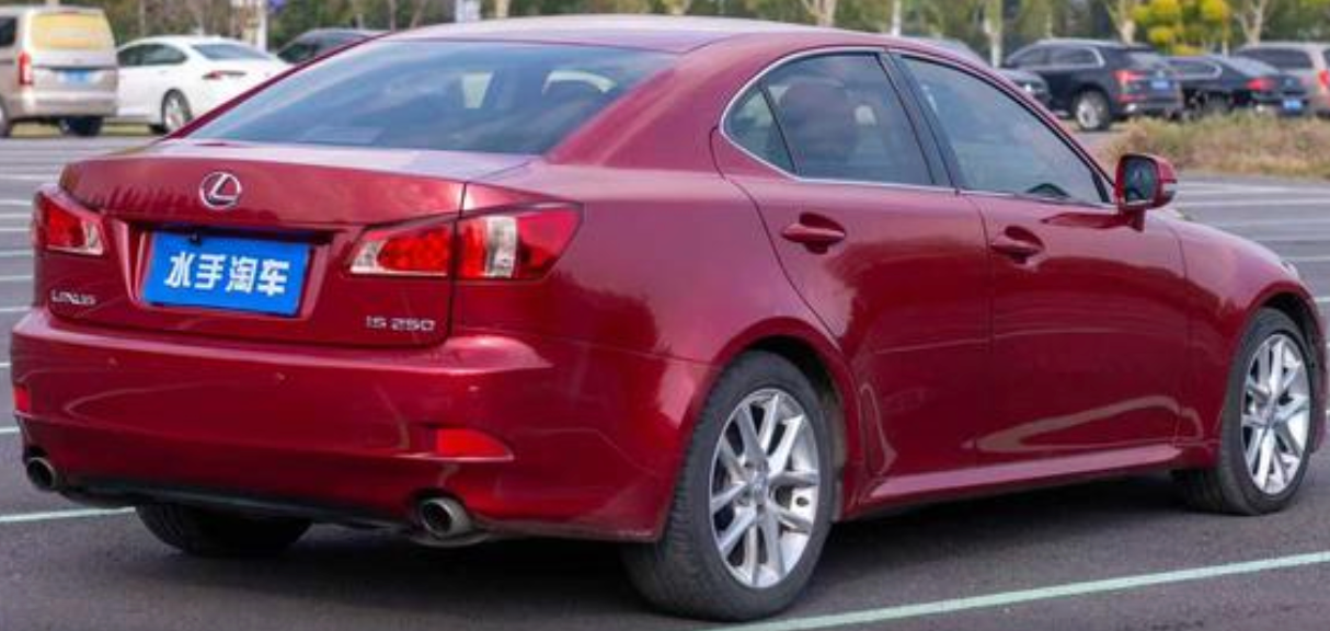Lexus is350