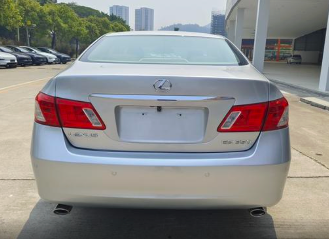 Lexus ES350