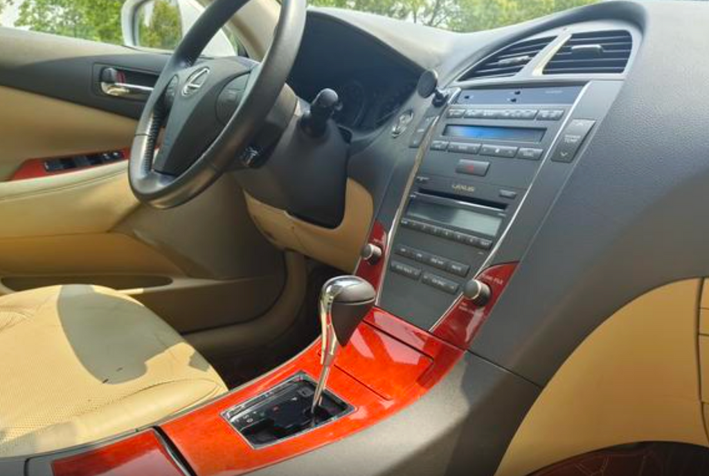 Lexus ES350